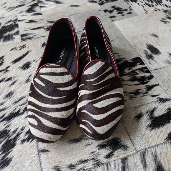 Ramon Tanza zebra stripe flats - Picture 2 of 4